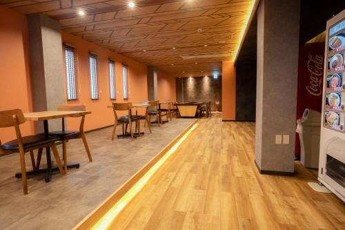 kawasan lounge/TV kongsi, pinpon hotel in Shunan