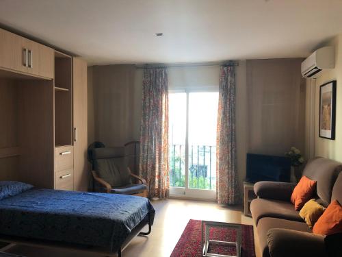 Lovely studio in centre of Torre, near the beach