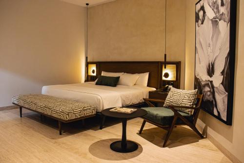 523349451 Casa Continental Hotel Boutique & Suites - Adults Only
