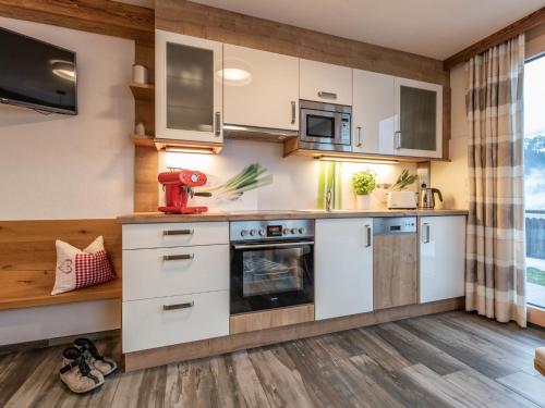  Apartment Appartment Michael by Interhome in 6283 Hippach