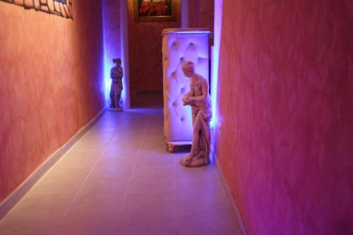 Pope's Suites - image 2