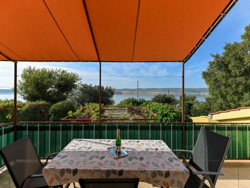 Apartment Ana-1 by Interhome - Location saisonnière - Starigrad-Paklenica