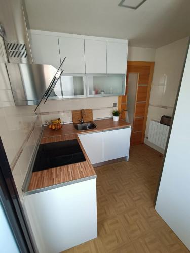 Acogedora habitación privada en Villa Mayka, Granada (foto 11)