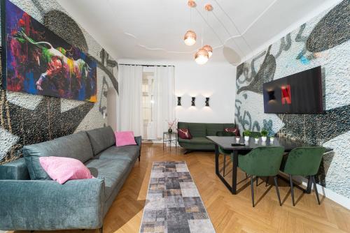  CENTRAL Stephansdom apartment I Netflix I Self Check In, Pension in Wien