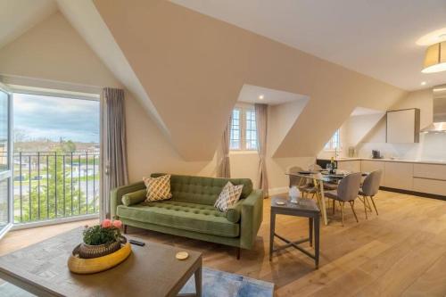 Luxury Penthouse - Castle Views - 2 Bed & Parking - Apartment - Windsor
