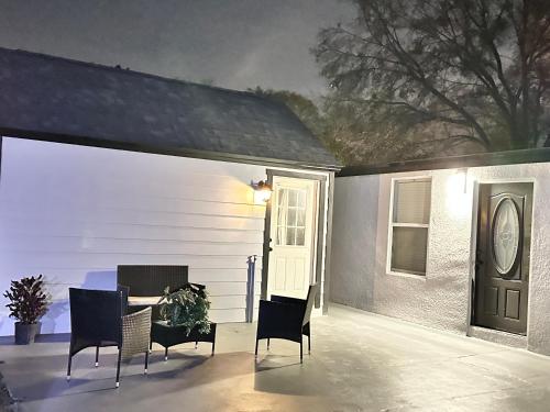 Getaway / Privacy Suite B in Lutz, USA