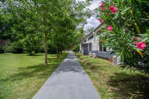 حديقة, Mundaka Hostel y Bar in El Tesoro