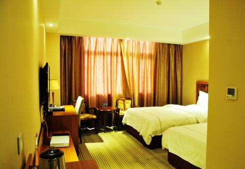 Harmonious Dunpu Hotel