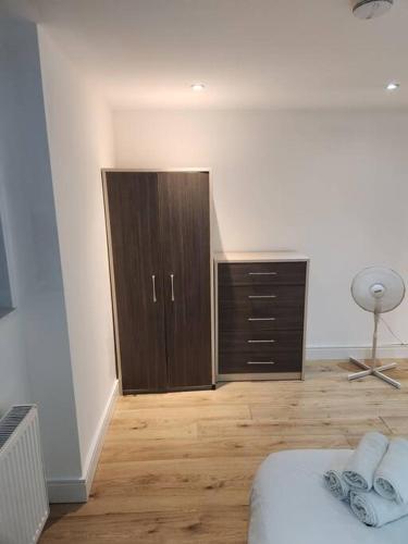City Sparrow Apartment 2B, London (photo 7)