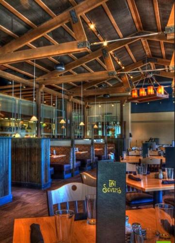 Grand Lodge Peak 7 - 2 bedroom - Ski-in/out in Historic Downtown