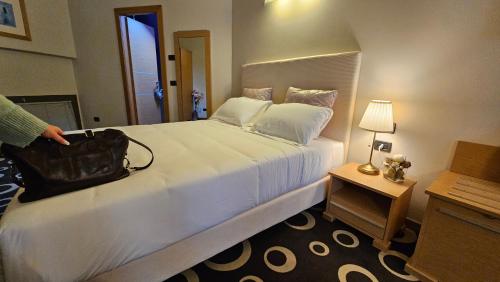 iH Hotels Firenze Select Executive Residence - image 2