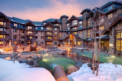 Suite at Grand Lodge Peak 7 Ski-in/out, Breckenridge