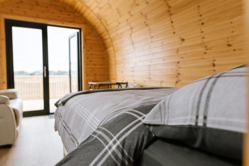 Easkey Glamping Village in Easky