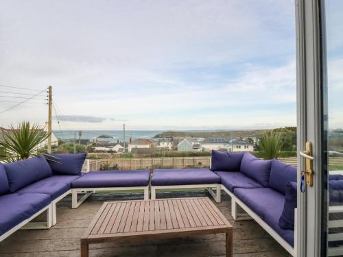 Exterior view, Sea View House in West Pentire