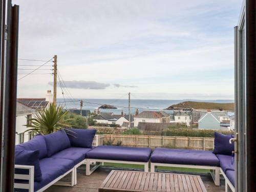 Exterior view, Sea View House in West Pentire