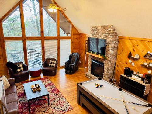 Lazy Bear Den, Sevierville