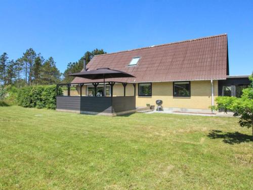 Holiday Home Lavrans - 2-5km from the sea in Western Jutland by Interhome