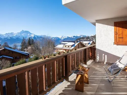 Apartment Le Mont Blanc 14 by Interhome in Chesières, Schweiz