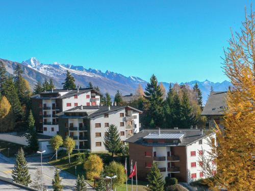 Apartment Violettes-Vacances A-B-C-7 by Interhome Crans Montana