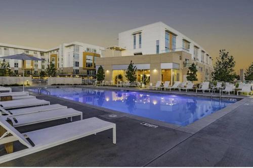 Dream Stay Near Crystal Bridges Museum & Amazeum in Bentonville, USA