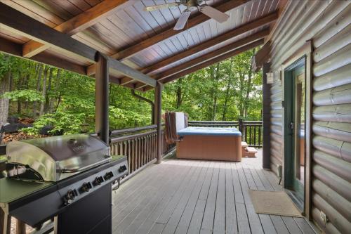 Wolf Den cabin thumb 3