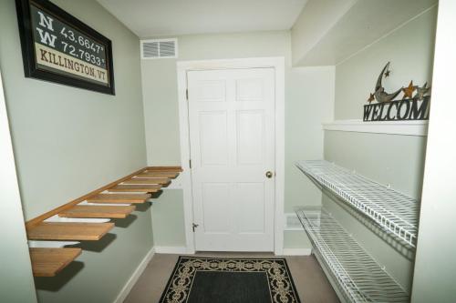 The Wobbly House - With Private In-Law Apartment in Killington, USA