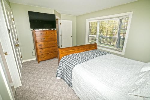 The Wobbly House - With Private In-Law Apartment in Killington, USA