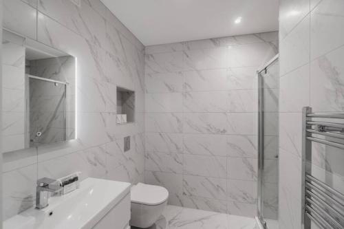 2BED 2BATH Bliss, Private Parking - By Tempstay, Windsor (fotografie 8)
