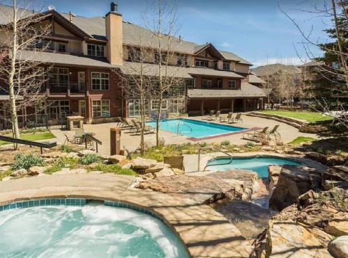 Grand Timber Lodge 3 bedroom - Ski-in/Ski-out in Breckenridge, USA