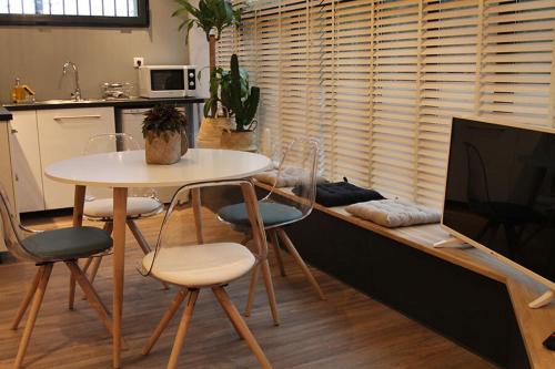 Apparts Watteau, climatisés - Apartment - Limoges