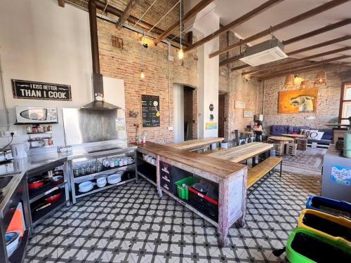 Posto Letto in Dormitorio per 14 Persone