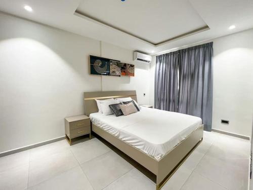 Stylish & Luxury Two Bed Apartment, Accra (photo 8)