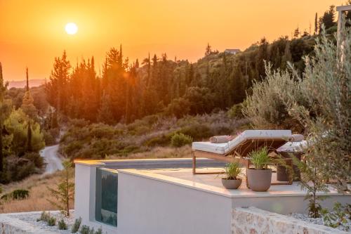 Balcony/terrace, Ionian Horizon - Private Bungalows in Elios Proni