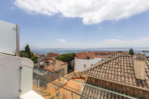 MY LX FLAT Castle Alfama Apartments, Lisabon