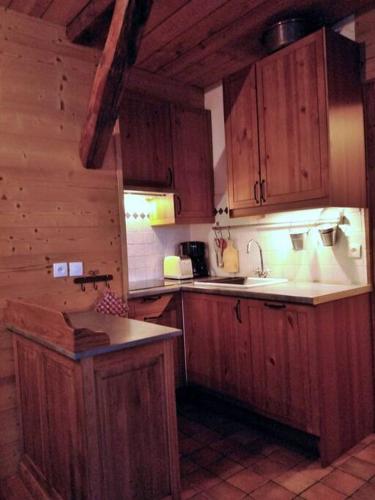 virtuve, Très bel appartement au coeur du Parc naturel du Queyras - Aiguilles (Tres bel appartement au coeur du Parc naturel du Queyras - Aiguilles) in Aiguilles