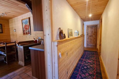 virtuve, Très bel appartement au coeur du Parc naturel du Queyras - Aiguilles (Tres bel appartement au coeur du Parc naturel du Queyras - Aiguilles) in Aiguilles