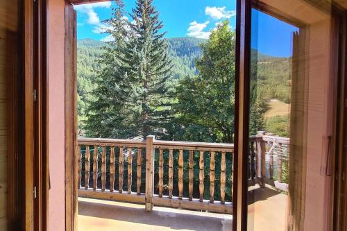 Balkons/terase, Très bel appartement au coeur du Parc naturel du Queyras - Aiguilles (Tres bel appartement au coeur du Parc naturel du Queyras - Aiguilles) in Aiguilles