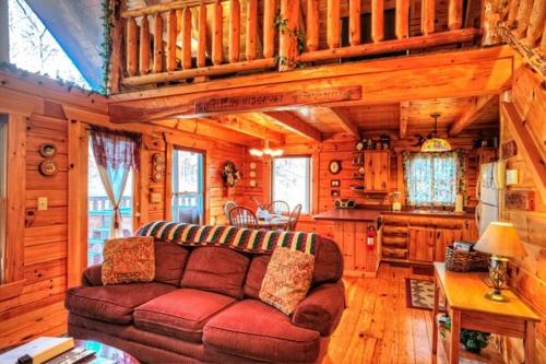 Micks Hideaway - Semi-Secluded in Sevierville, USA