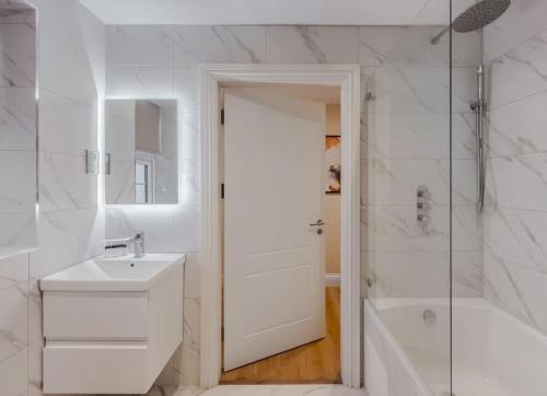 1BR Gem, Private Parking - By Tempstay, Windsor (fotografie 8)