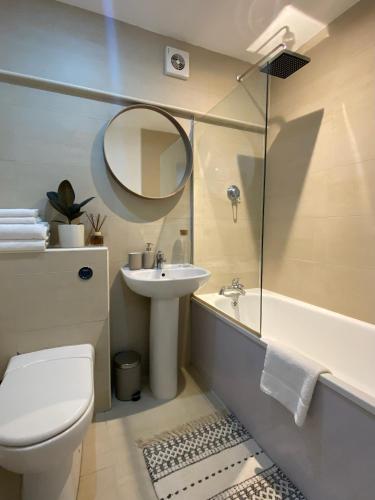 Stylish One Bedroom Flat Chancery Lane, London (photo 5)