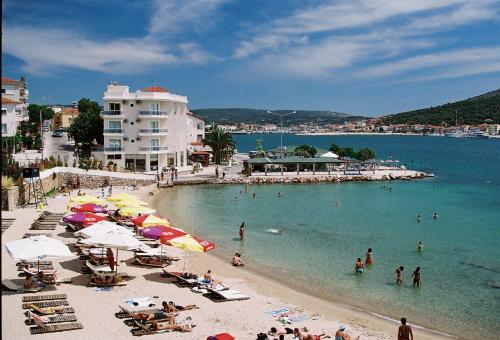 Pasifik Hotel, Çeşme