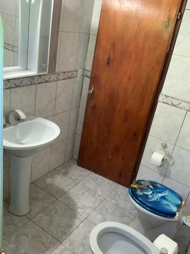 Three-Bedroom House image 6