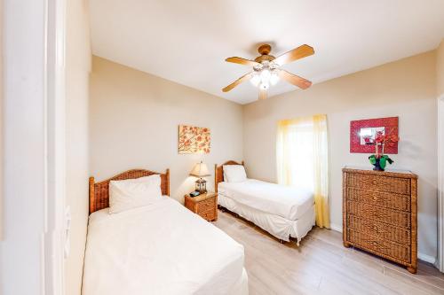 Tropical Breeze Unit B - image 11