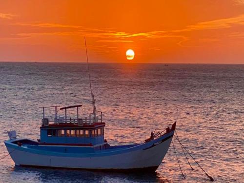 523486985 Island Sunset Hotel - Đảo Phú Quý
