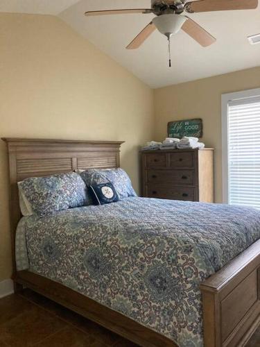 Sunrise beach house 2709 kashton st in Myrtle Beach, USA
