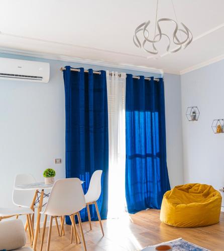 Cane Apartment New Bazaar, Tirana (photo 2)