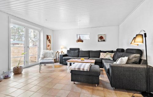  Stunning Home In Gørlev With Wifi in Gørlev