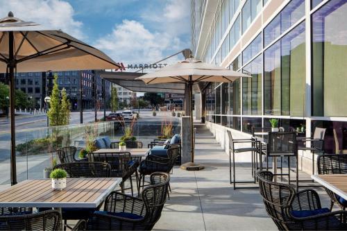 Omaha Marriott Downtown at the Capitol District - image 43