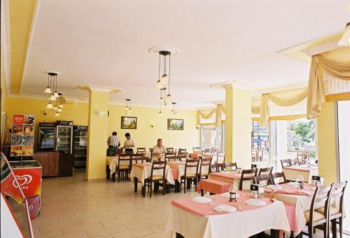 Pasifik Hotel - image 8