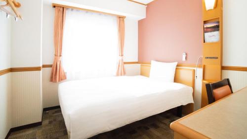 1 twin bed